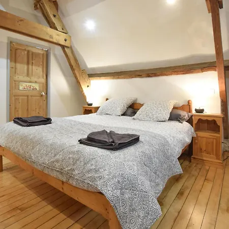 Pet Friendly In * Villiers-Fossard