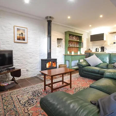 Holiday home Beautiful In With Wifi